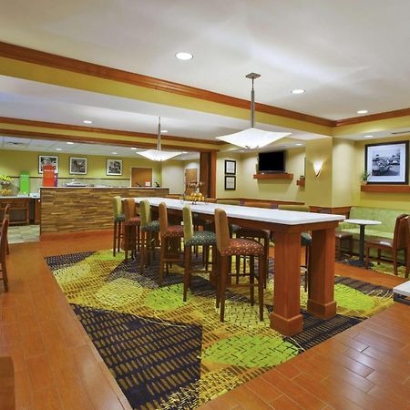 Hampton Inn Commerce/Novi Dış mekan fotoğraf
