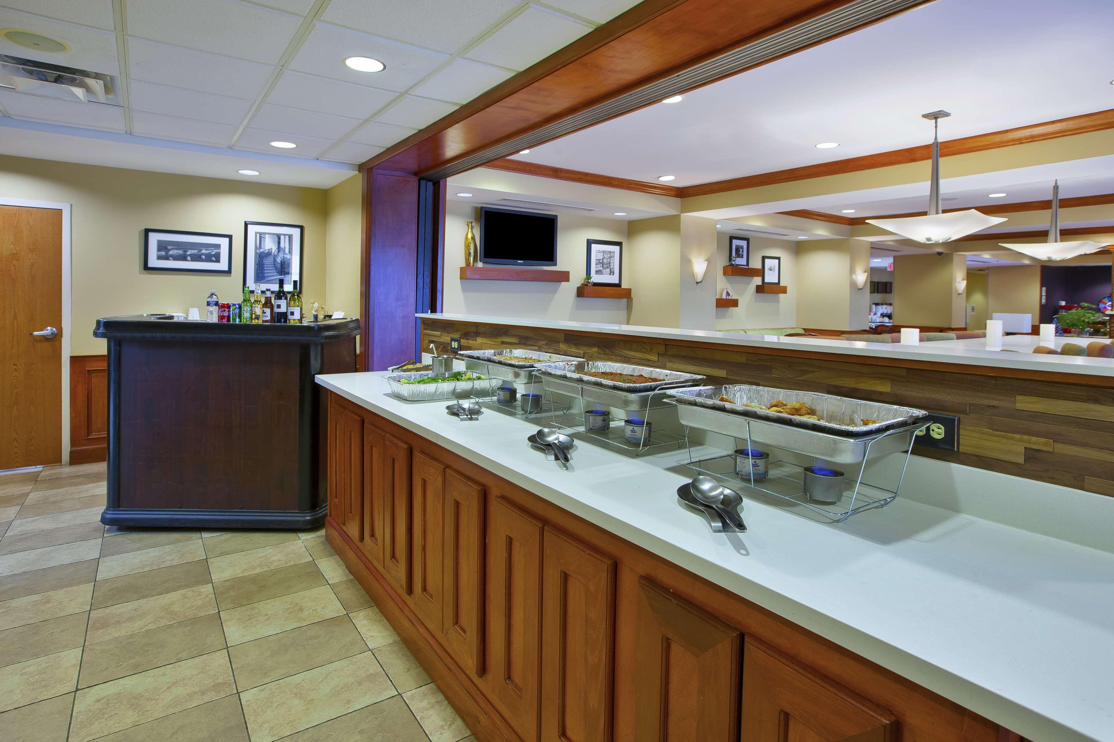 Hampton Inn Commerce/Novi Dış mekan fotoğraf