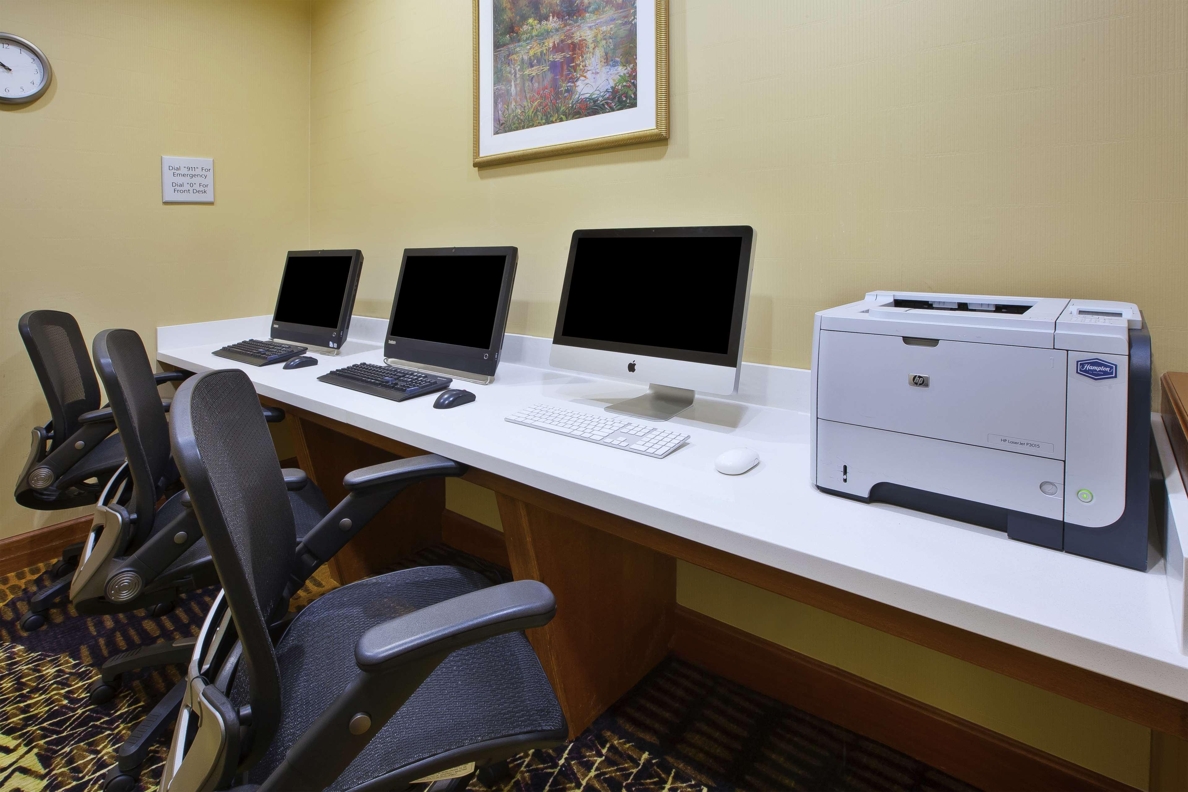 Hampton Inn Commerce/Novi Dış mekan fotoğraf