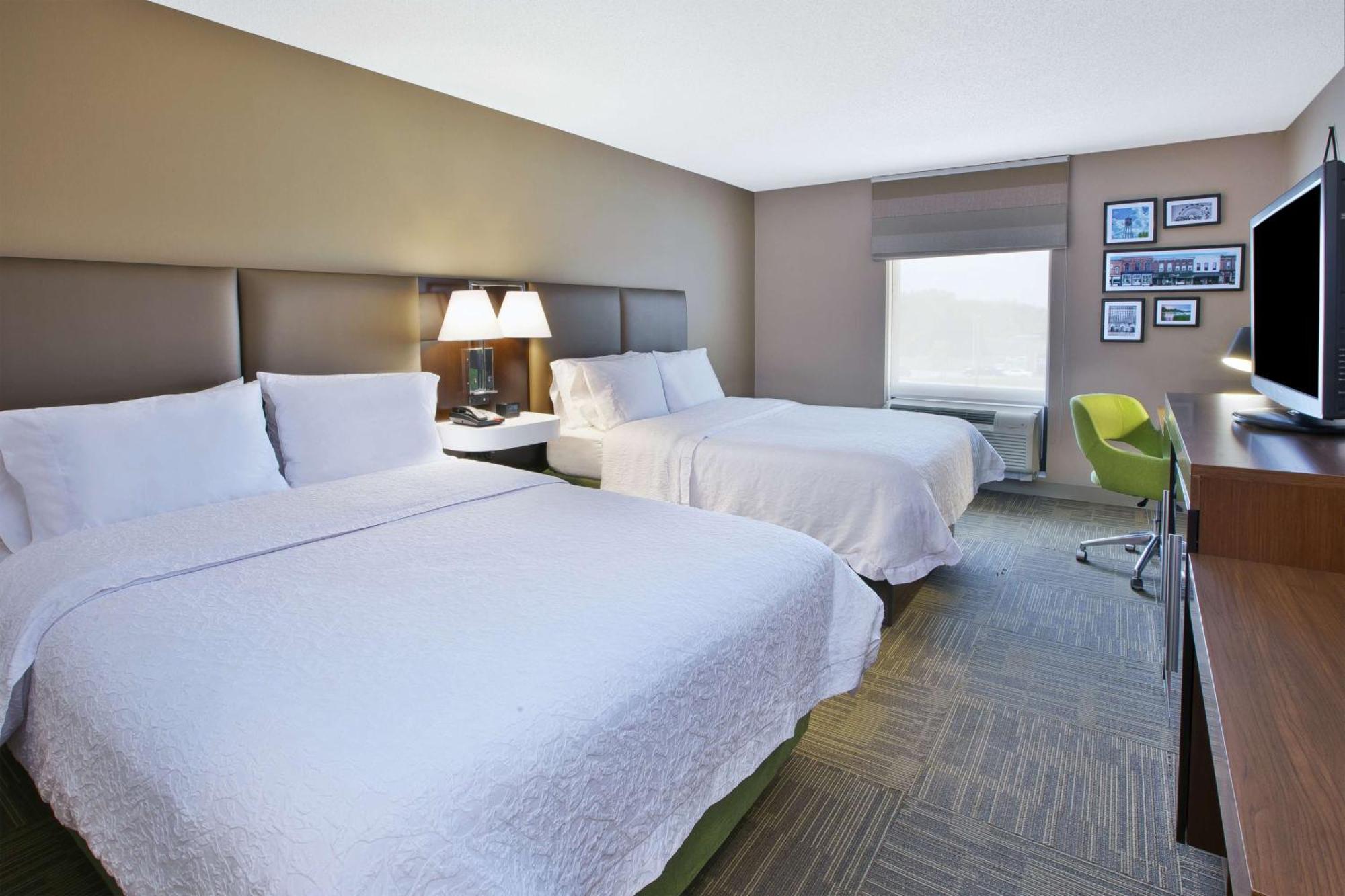 Hampton Inn Commerce/Novi Dış mekan fotoğraf
