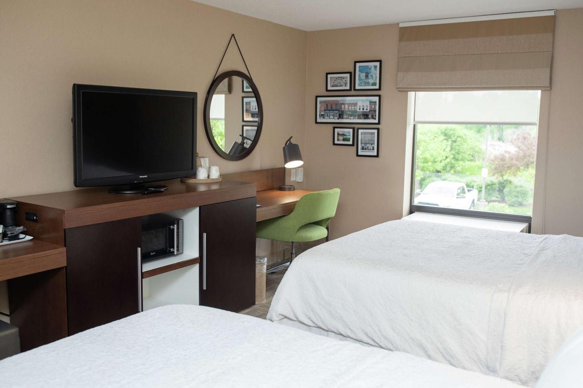 Hampton Inn Commerce/Novi Dış mekan fotoğraf
