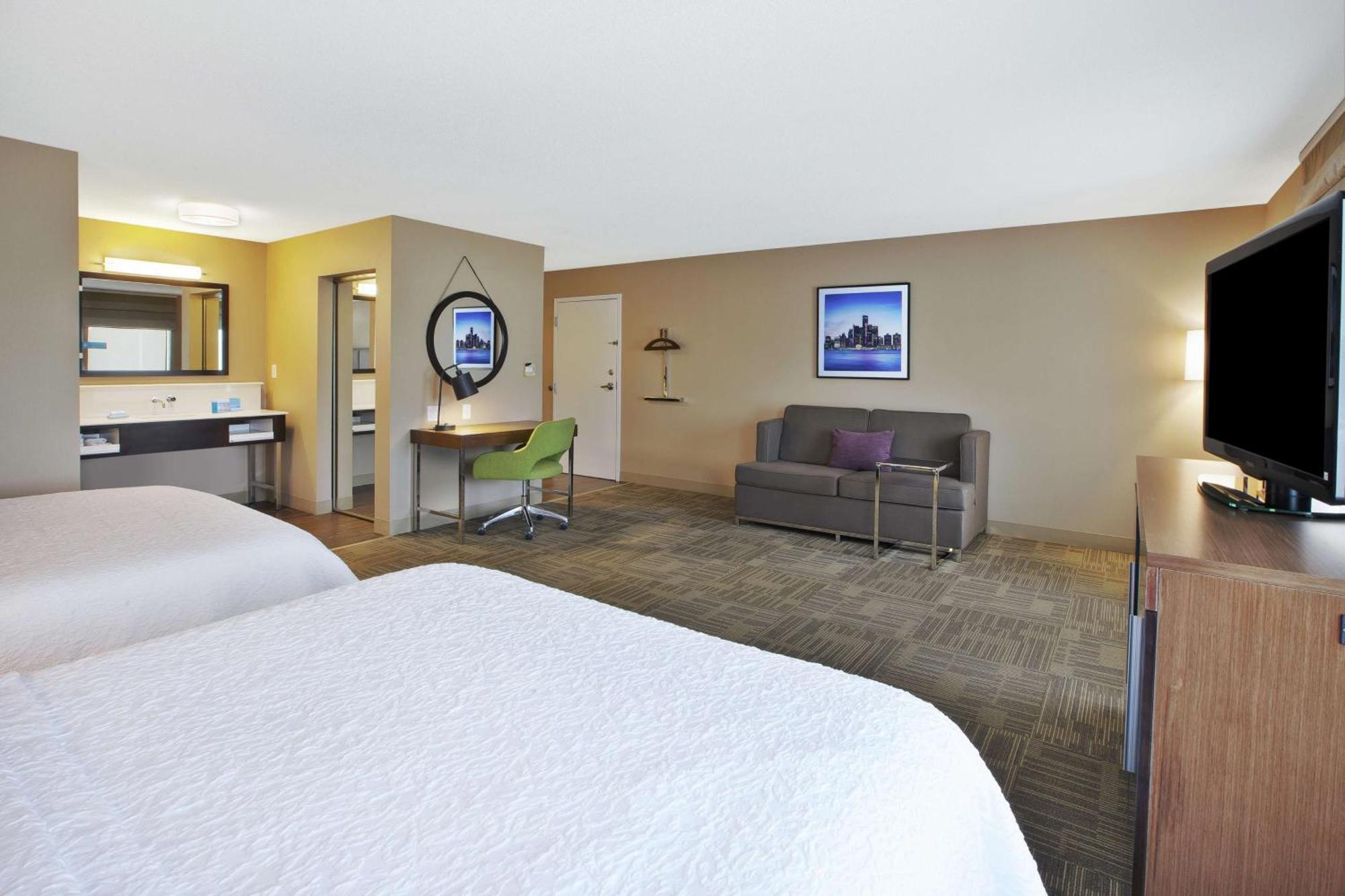 Hampton Inn Commerce/Novi Dış mekan fotoğraf