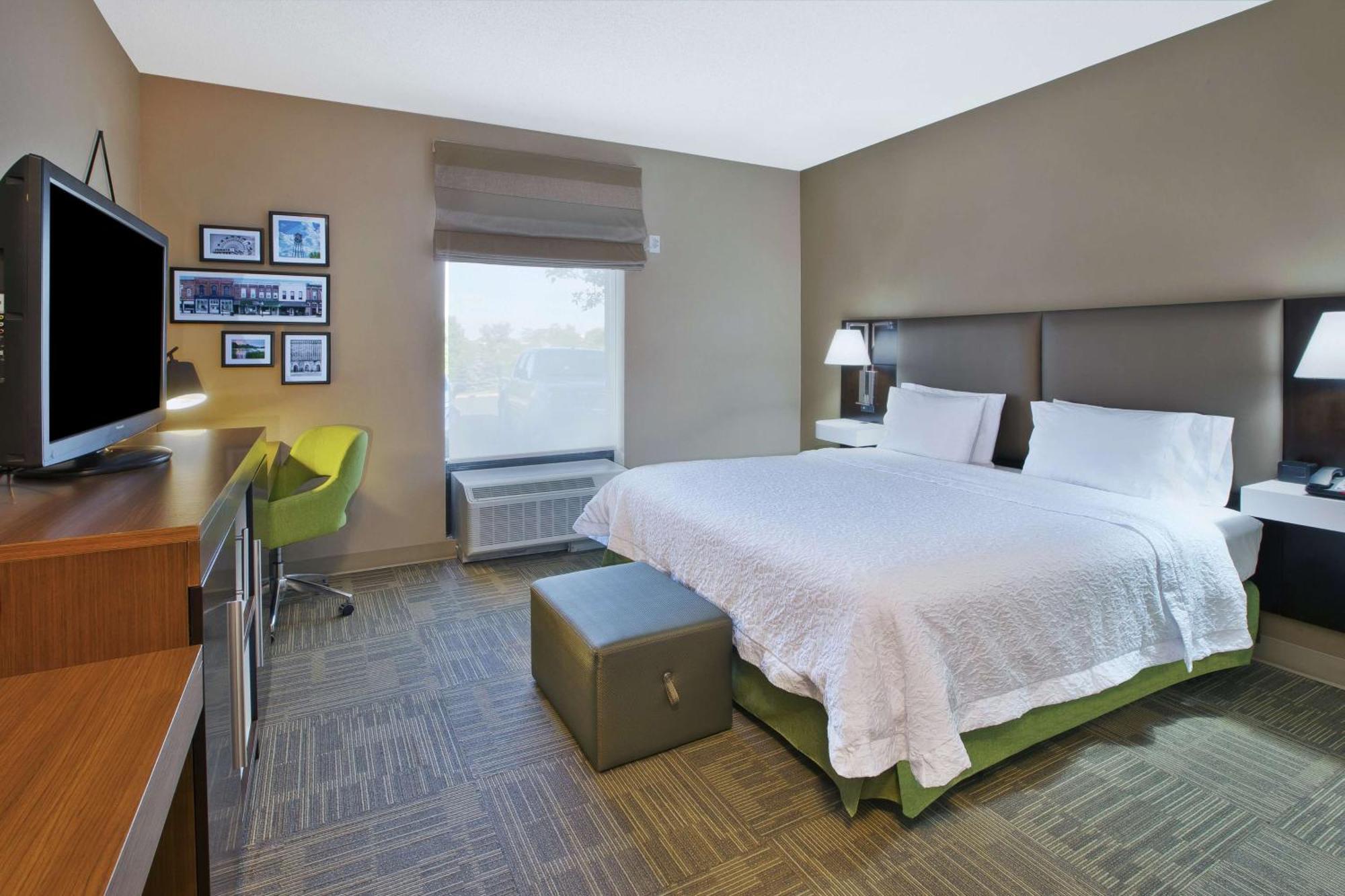 Hampton Inn Commerce/Novi Dış mekan fotoğraf