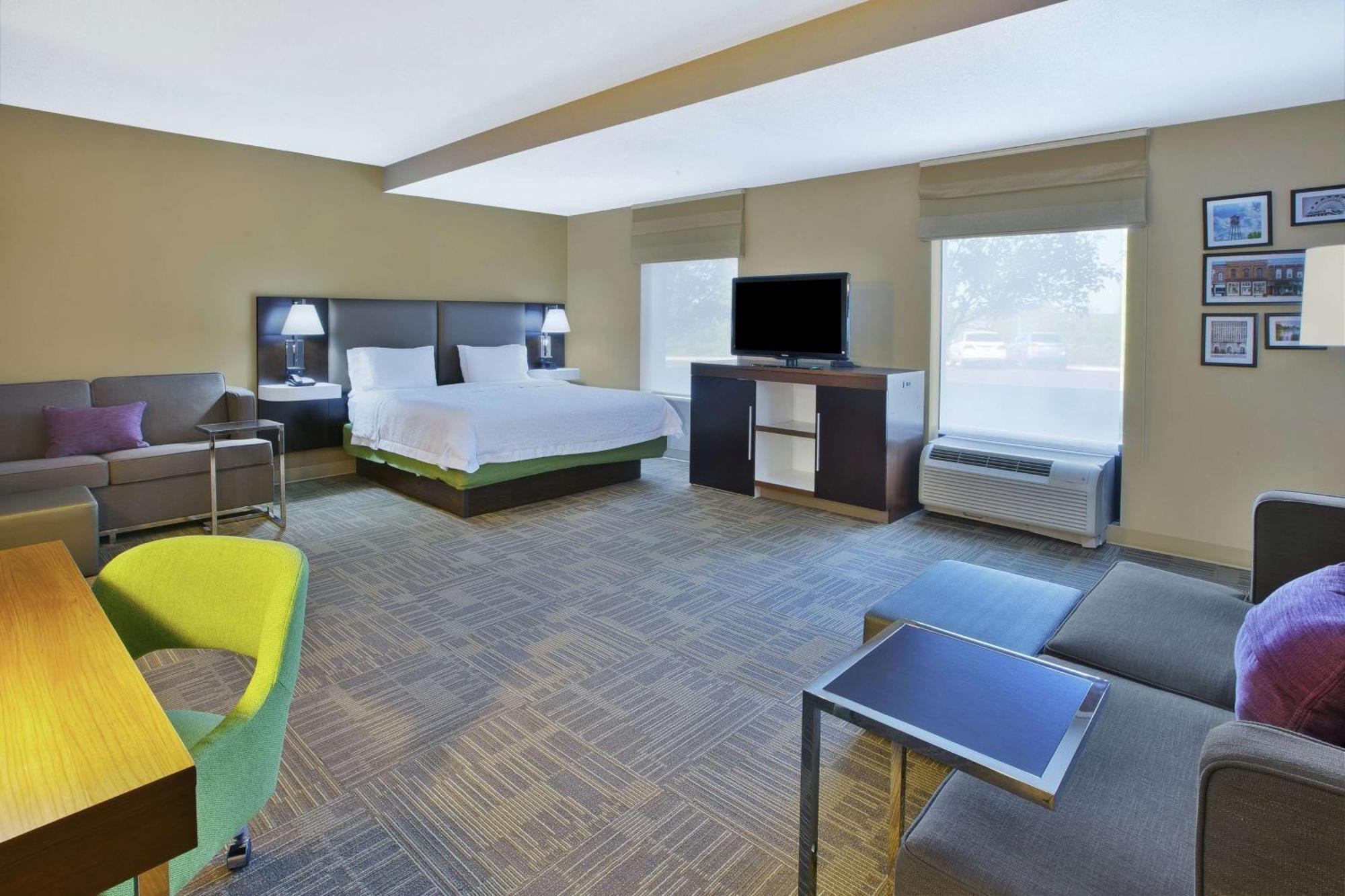 Hampton Inn Commerce/Novi Dış mekan fotoğraf