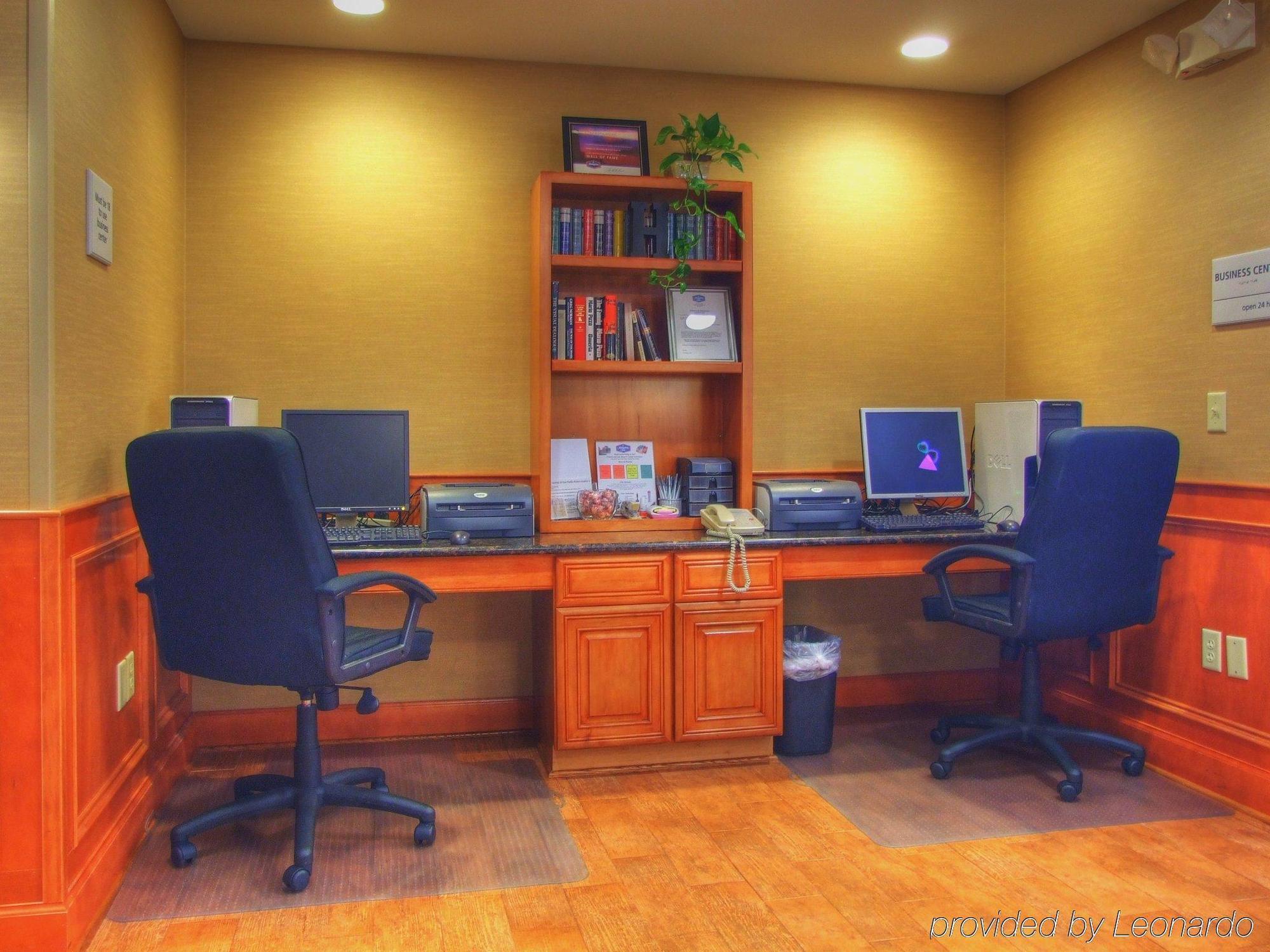 Hampton Inn Commerce/Novi Konforlar fotoğraf