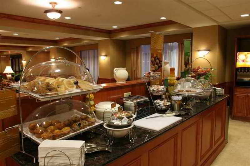 Hampton Inn Commerce/Novi Restoran fotoğraf